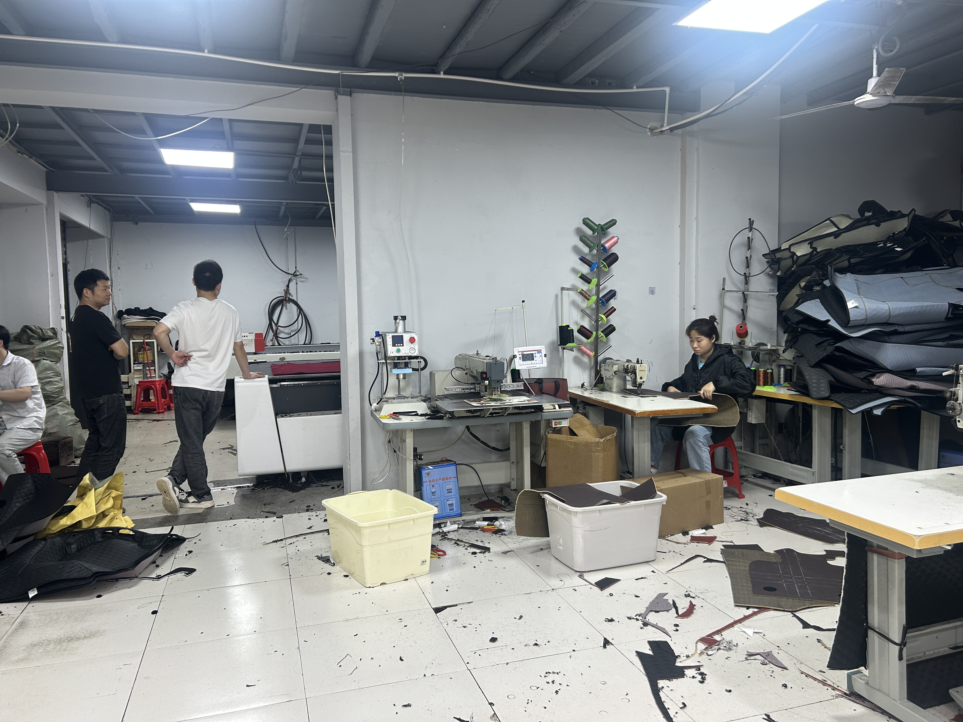 长沙车天下汽车脚垫清洗打理示意