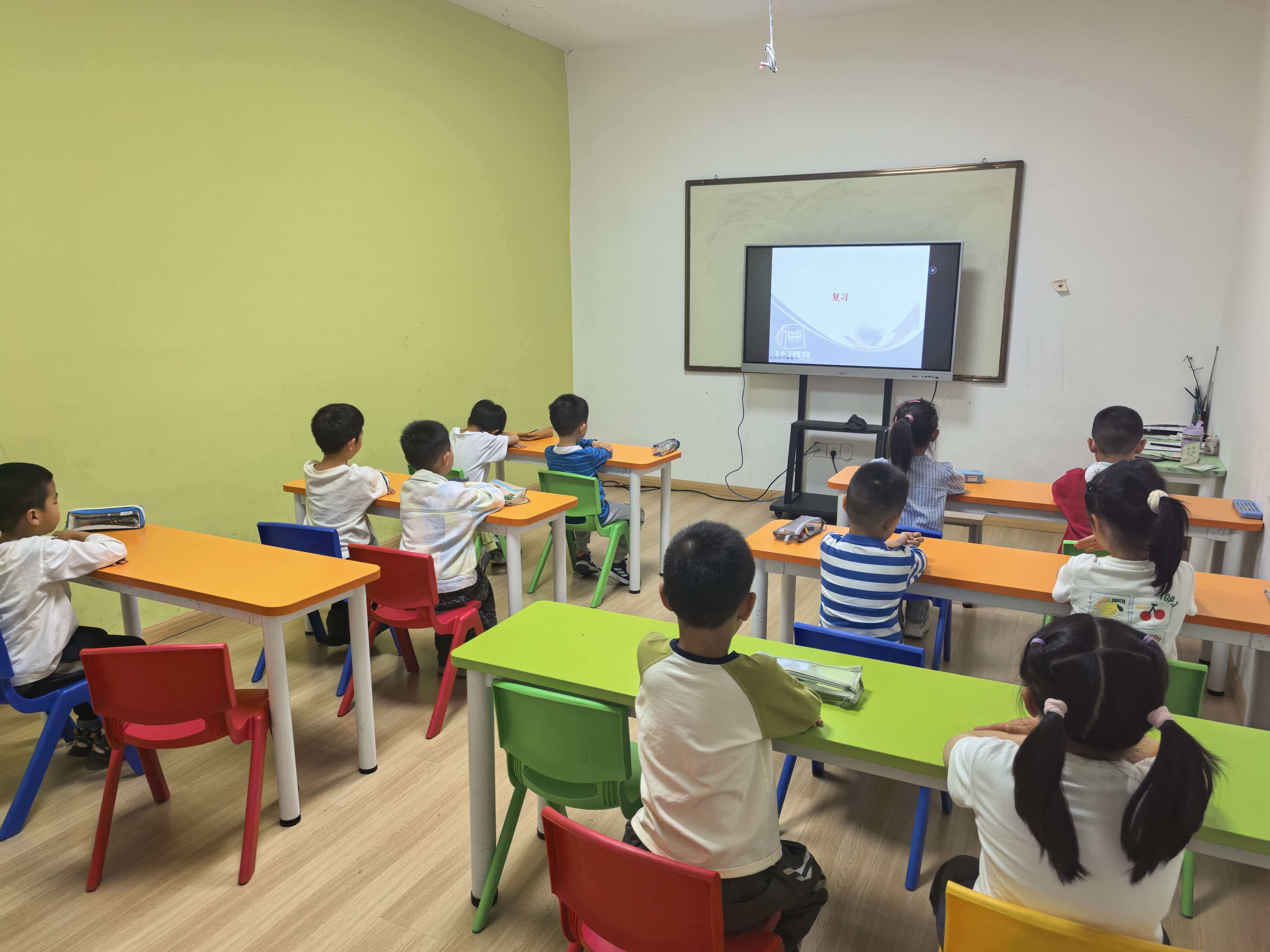 1+7思维梁溪万达校区环境